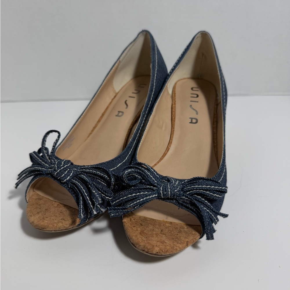 Unisa Blue Heels Sleek Design